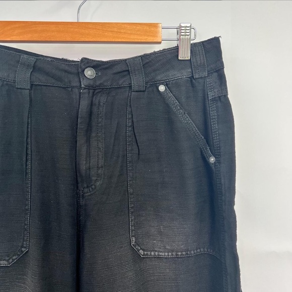 Free People Distressed Black Carpenter Jean size 2 - Picture 1 of 6